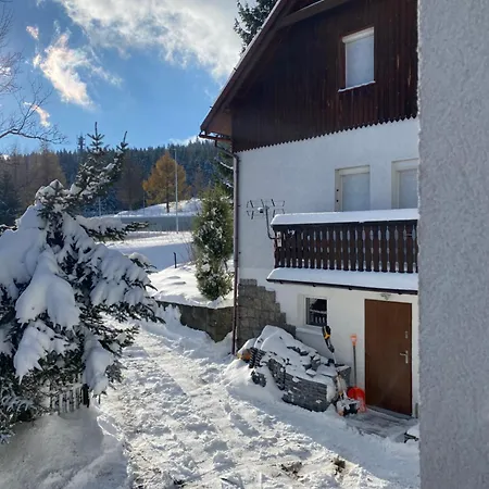 Pod Jelencem I Dom Z Widokiem Na Sniezke Blisko Wang كارباش