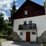 Pod Jelencem I Dom Z Widokiem Na Sniezke Blisko Wang Отель типа 
