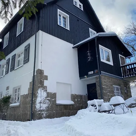 Ferienhaus Pod Jelencem Willa I Dom Z Widokiem Na Sniezke Blisko Wang Karpacz