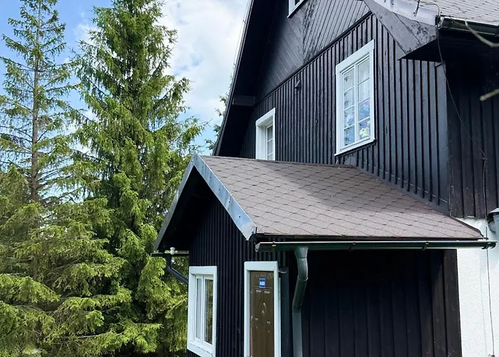 Pod Jelencem I Dom Z Widokiem Na Sniezke Blisko Wang Отель типа 